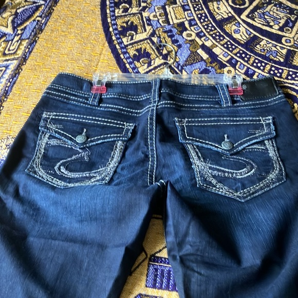 Capri jeans, super stretch. Very good condition. - Picture 4 of 5